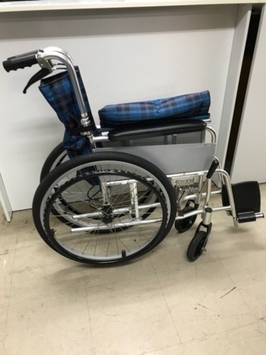 取引場所　南観音　ロ2304-532 マキライフテック　自走式車イス　EN-5 タイヤ空気入ってません　耐荷重100kg 空気は店舗では入れません。