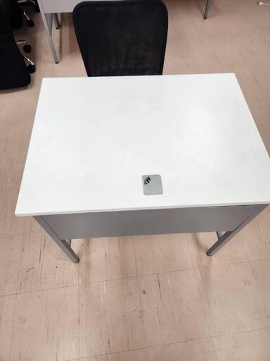 机　電源コード取り出し口付き