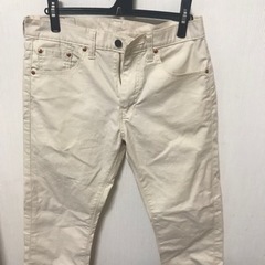 Levis チノパン  レディースの画像