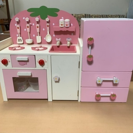 マザーガーデンのキッチン\u0026冷蔵庫を売ります。