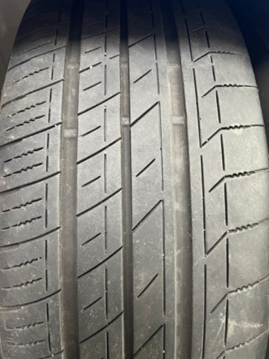 【バリ山】215/60R17 4本セット　エスティマで使用