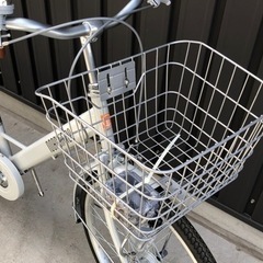 新車☆特価　シンプル　シティーサイクル　22インチ自動点灯ライト 　一台限りの画像