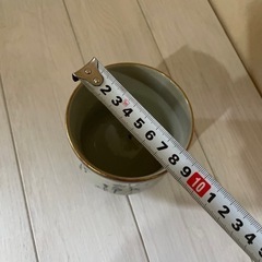 九谷焼の大きな湯呑み、工芸品の画像