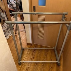 １７日までに至急引き取り希望　物干し台　ハンガー①