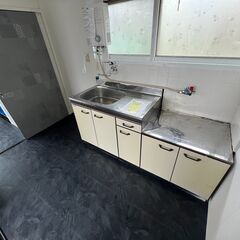 初期費用０円！家賃地域最安値！２１７号室！無料インターネット！広々３０平米！風呂トイレ別！2人入居可！ペット可！高齢者・生活保護・外国人可！宅配ボックスあり！100m以内に近隣駐車場あり！ - 不動産