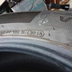 235/60R18 SUVに！18インチタイヤHankook 4本の画像