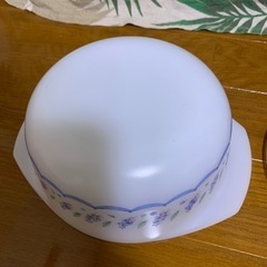 耐熱ガラス容器　蓋付きボールの画像