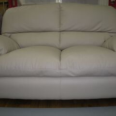 R003 アイボリー色 2Pソファ、二人掛けソファ、合皮、幅150cm 美品