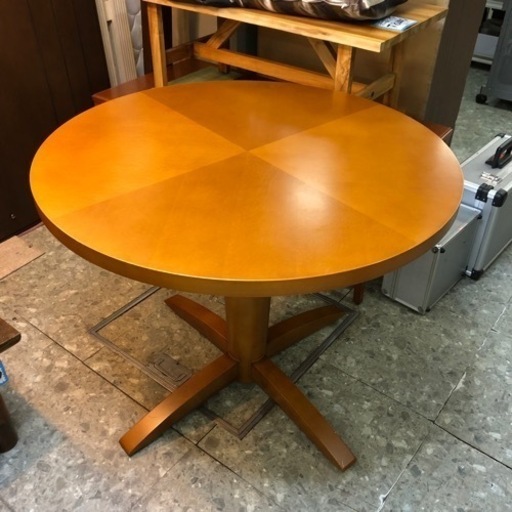 AD CORE  円形テーブル