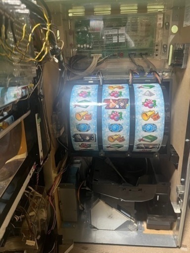 パチスロ実機 涼宮ハルヒの憂鬱 コイン不要機付き