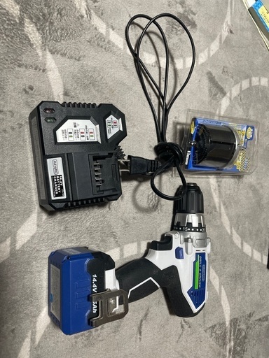 ドリルセット　新品　ホールソー付き
