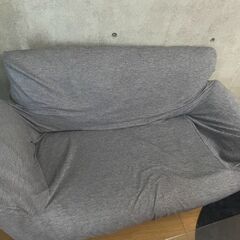 二人掛けソファーの画像