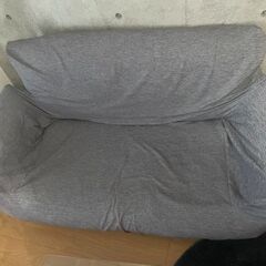 二人掛けソファーの画像