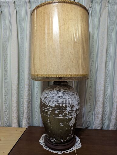 紹興酒の甕　電気スタンド　レアもの