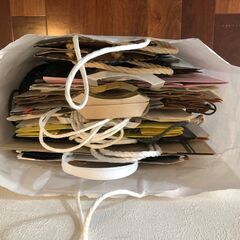 ペーパーバッグ差し上げますの画像