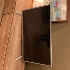 32型　テレビ　外付けHDD録画機器つき