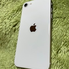 iPhone SE (第3世代) スターライト 128 GBの画像
