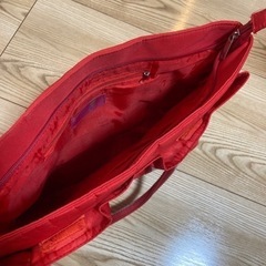 無料　赤いトートバッグの画像