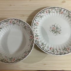 【お値下げしました】新品未使用 NARUMI 皿セット①の画像