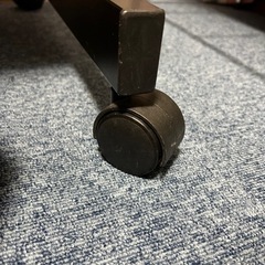 パソコンデスクの画像