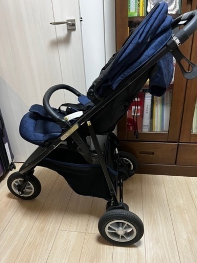 値下げしました！Aprica ベビーカー 美品 雨避け
カバー付き 