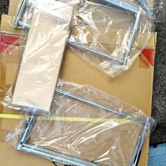 新品‼️ 定価30000円　東馬　ガラステーブル　TOHMA furniture　インテリアの画像