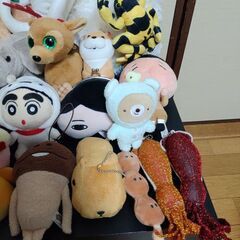 ぬいぐるみセット（サンリオ・アーロ・クレヨンしんちゃん・おしりたんてい等）の画像