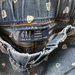 💛GAP ハート柄デニム 90cm〜100cmの画像