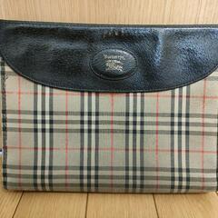 BURBERRY　バーバリー　クラッチバッグ