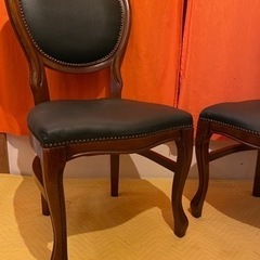 ダイニングチェア　2脚 ヨーロピアン　アンティーク家具　輸入家具