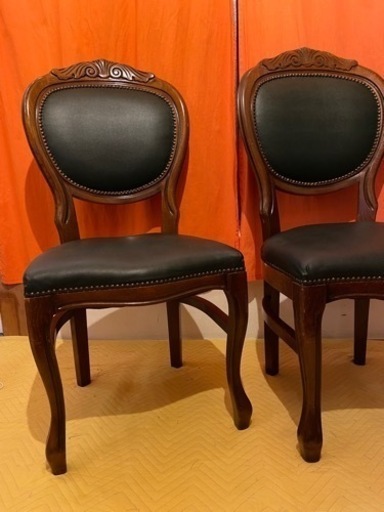 ダイニングチェア　2脚 ヨーロピアン　アンティーク家具　輸入家具