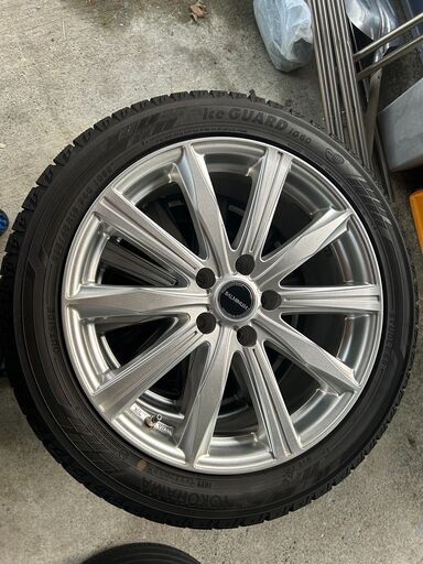 BALMINUM 18インチ 7.5J +53 PCD114.3 5H ハブ径73　YOKOHAMA iCE GUARD 235/45-18 クラウン マークX カムリ