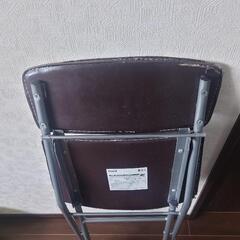 ニトリ折りたたみ椅子の画像
