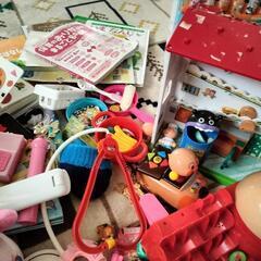 大量　女の子おもちゃの画像