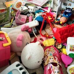 大量　女の子おもちゃの画像