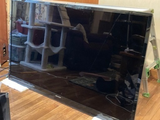 SHARP 60インチディスプレイと地デジチューナーセット