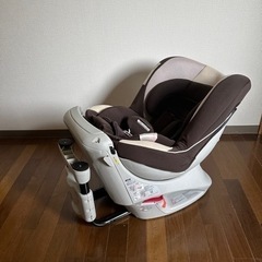 【クリーニング済】エールべべ 360°ターンアドバンス　回転式チャイルドシートの画像