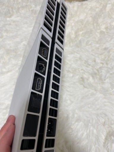 PlayStation®4 グレイシャー・ホワイト 500GB CUH-1100AB02