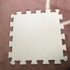 パズルマット　80枚プラスαの画像