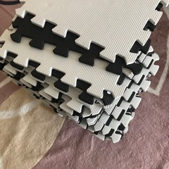 パズルマット　80枚プラスαの画像