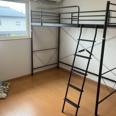 ニトリのロフトベッドです（値段交渉可）