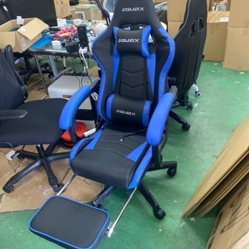 新品　背中1箇所傷　ゲーミングチェア