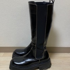 SLYのブーツの画像