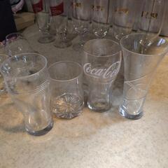 ガラスコップの画像