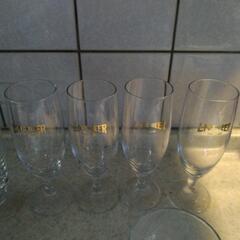 ガラスコップの画像