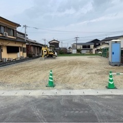 造成、埋立などお任せ下さい。無料残土や山ずり、真砂土などで造成致...