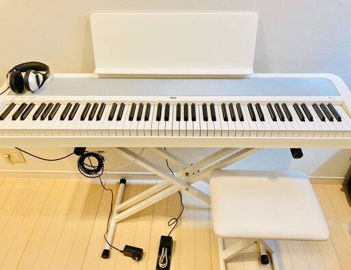 KORG B2 ホワイト 電子ピアノ 椅子/ペダル/譜面台/カバー付