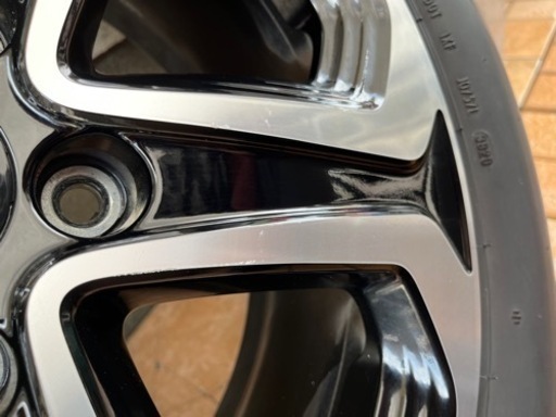 再出品ホンダヴェゼルハイブリッドZ純正17インチ4本タイヤ付き