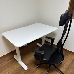 ほぼ未使用！ikea昇降式デスク、チェアのセットです！