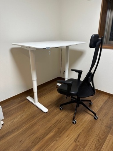 ほぼ未使用！ikea昇降式デスク、チェアのセットです！